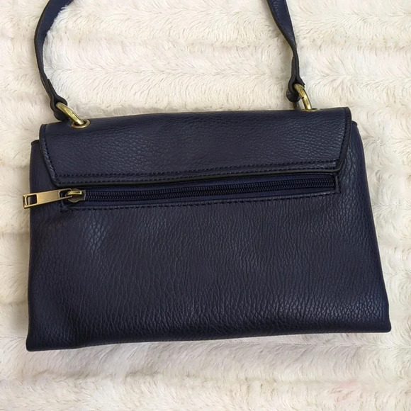 Sondra Roberts Squared Vegan Textured Crossbody Bag - Picture 6 of 10